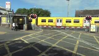 Birkdale Level Crossing [upl. by Lielos]